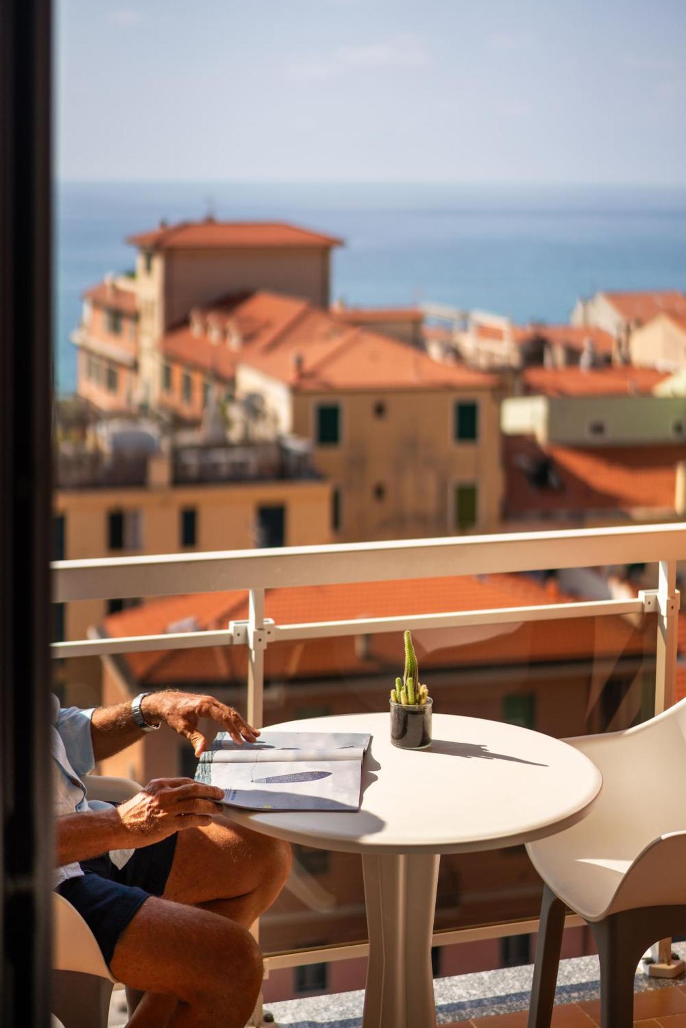 Hotel Careni Villa Italia Finale Ligure Exterior foto